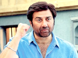 http://www.hindustantimes.com/Images/2014/12/9832b53f-9819-4c93-aaf4-d781e925279aWallpaper2.JPG