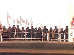 http://www.hindustantimes.com/Images/popup/2014/11/followersinnhisar.jpg