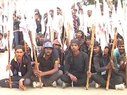 http://www.hindustantimes.com/Images/popup/2014/11/followerssantrampal.jpg