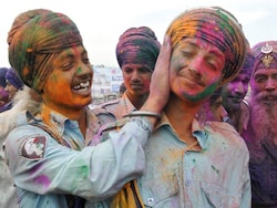 http://www.hindustantimes.com/Images/popup/2014/12/holi_compressed.jpg