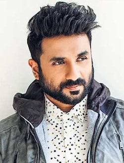 http://www.hindustantimes.com/Images/popup/2014/8/virr.jpg