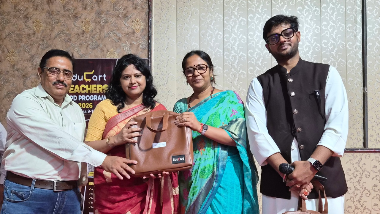 Life Skills in the Age of AI: Workshop by Educart in Varanasi