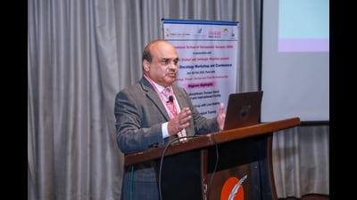 Dr CB Koppiker, director, Onco Sciences Department, Jehangir Hospita (HT PHOTO) Dr CB Koppiker, director, Onco Sciences Department, Jehangir Hospita (HT PHOTO)
