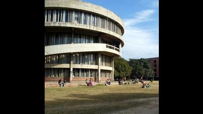 After deferring it indefinitely in December, Panjab University (PU) has decided to hold the election of faculty deans on February 20. (HT File Photo) After deferring it indefinitely in December, Panjab University (PU) has decided to hold the election of faculty deans on February 20. (HT File Photo)