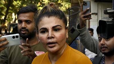 As per the police, on Monday, Sawant approached them with a complaint stating that Durrani had taken some money and jewellery from her, which he was refusing to return. On Sunday, she publicly announced that she was severing ties with Durrani due to marital discord. (Vijay Bate/HT PHOTO) As per the police, on Monday, Sawant approached them with a complaint stating that Durrani had taken some money and jewellery from her, which he was refusing to return. On Sunday, she publicly announced that she was severing ties with Durrani due to marital discord. (Vijay Bate/HT PHOTO)