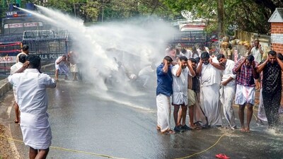 Thiruvananthapuram: Police use water cannons to disperse Youth Congress activists during their protest march against the Kerala Budget, in Thiruvananthapuram, Monday, Feb. 6, 2023. (PTI Photo) (PTI02_06_2023_000174B) (PTI) Thiruvananthapuram: Police use water cannons to disperse Youth Congress activists during their protest march against the Kerala Budget, in Thiruvananthapuram, Monday, Feb. 6, 2023. (PTI Photo) (PTI02_06_2023_000174B) (PTI)