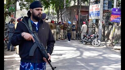 Security has been beefed up after the incident at the Ludhiana court complex. (Gurpreet Singh/HT) Security has been beefed up after the incident at the Ludhiana court complex. (Gurpreet Singh/HT)
