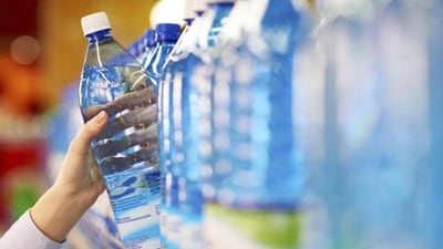 The food and consumer affairs ministry has also asked the packaged-water industry to come up with suggestions for alternatives to plastic bottles. (HT image) The food and consumer affairs ministry has also asked the packaged-water industry to come up with suggestions for alternatives to plastic bottles. (HT image)