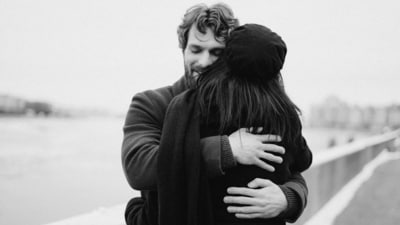 Hug Day 2023: Date and significance of the day (pexels ) Hug Day 2023: Date and significance of the day (pexels )