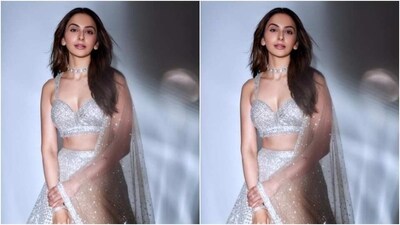 Rakul Preet played muse to fashion designer Seema Gujral and picked a stunning ethnic ensemble from the shelves of the designer. (Instagram/@rakulpreet) Rakul Preet played muse to fashion designer Seema Gujral and picked a stunning ethnic ensemble from the shelves of the designer. (Instagram/@rakulpreet)