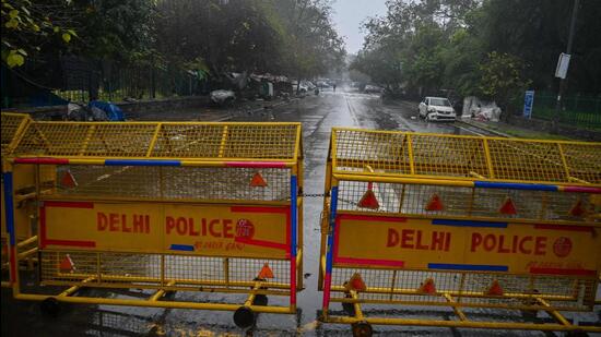 Police officers associated with the case said that to identify the suspects, investigators are scanning CCTV cameras installed around the robbery spot and the routes that the two men took after snatching the cash bag. (Representative image/AFP)