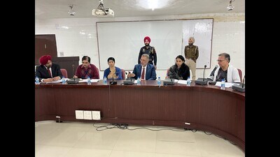 Health minister Dr Balbir Singh said the scheme will help to provide prompt aid to road accident victims in the first golden hour (HT Photo) Health minister Dr Balbir Singh said the scheme will help to provide prompt aid to road accident victims in the first golden hour (HT Photo)