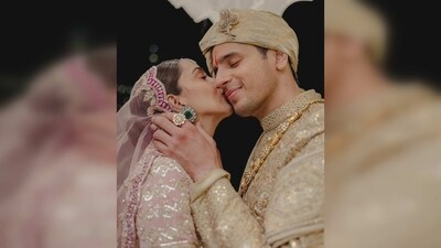 Sharing the photos, the couple wrote, "“Ab humari permanent booking hogayi hai” We seek your blessings and love on our journey ahead." (Instagram/@kiaraaliaadvani) Sharing the photos, the couple wrote, "“Ab humari permanent booking hogayi hai” We seek your blessings and love on our journey ahead." (Instagram/@kiaraaliaadvani)