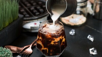 Chocolate Cocktail: Get the best chocolate cocktail from the internet and surprise your partner by giving them the special treatment they deserve this Chocolate Day.&nbsp; (Unsplash)