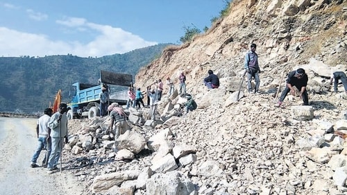The Char Dham Project bypassed environmental clearance because the project was divided in to small parts to evade the need for appraisal. (HT Photo) The Char Dham Project bypassed environmental clearance because the project was divided in to small parts to evade the need for appraisal. (HT Photo)