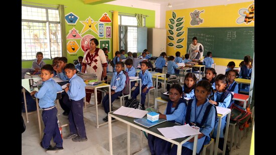 The public works department has finalised the tenders and fast-tracked the work to upgrade these selected schools at ₹11 crore. (HT file photo)