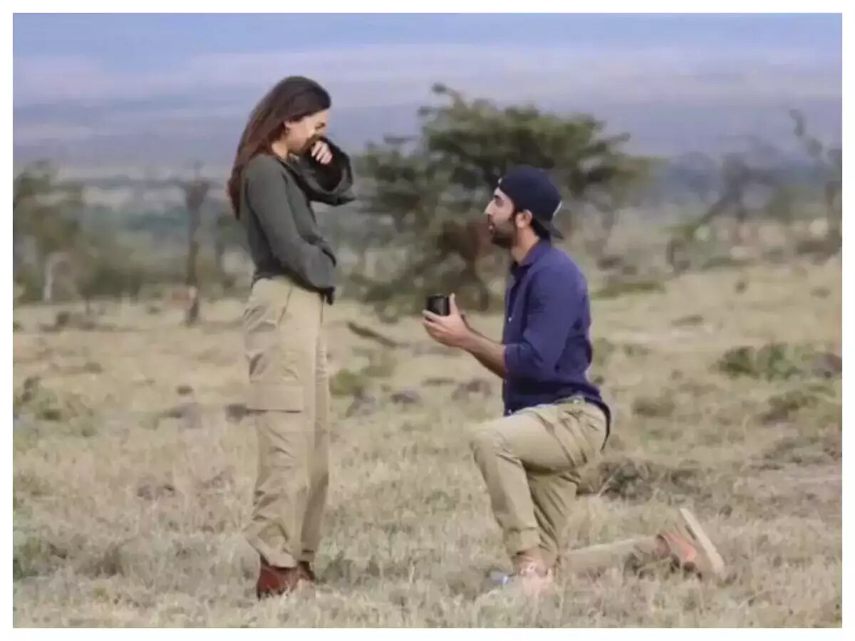Alia Bhatt and Ranbir Kapoor Alia Bhatt and Ranbir Kapoor