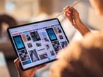 Tablet mobiles are travel-friendly, thanks to their compact sizes. 