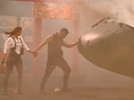 Mrunal Thakur and Akshay Kumar in a still from Selfiee song Kudiyee Ni Teri Vibe. Mrunal Thakur and Akshay Kumar in a still from Selfiee song Kudiyee Ni Teri Vibe.