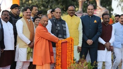 Chief minister Yogi Adityanath himself is leading the team of ministers and officials to oversee the preparation for the event. (Deepak Gupta/ HT)