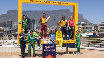 Harmanpreet Kaur( in blue jersey) (Twitter) Harmanpreet Kaur( in blue jersey) (Twitter)