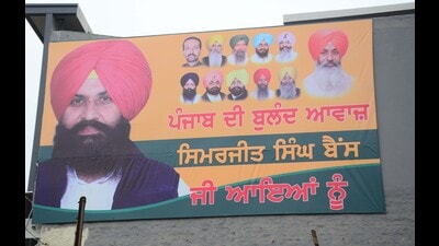 Hoarding of Lok Insaaf Party MLA Simarjit Bains on Gill road in Ludhiana on Thursday. (Harvinder Singh/HT)