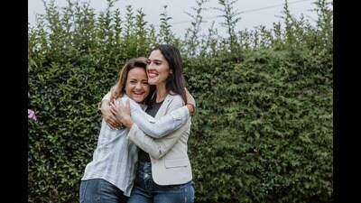 On female friendship. (Shutterstock)