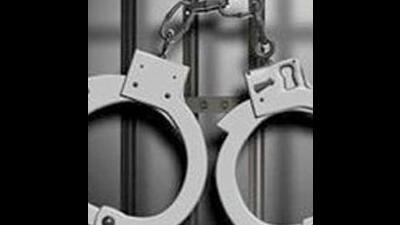 The Jamalpur police have busted a gang of snatchers with the arrest of two persons, including a jeweller, who used to purchase robbed jewellery from the accused. (Getty images)