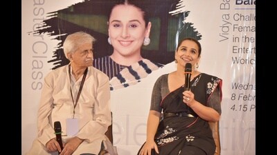 Vidya Balan (R) was speaking during the Masterclass at the 21st Pune International Film Festival. (HT PHOTO)
