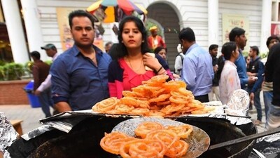 Jalebi Baby: Cafe dates are overdone and overcrowded on V-Day. Instead, we suggest taking your bae to your favourite sweet shop andgorging on yummy Jalebis and Samosa, just like our parents did back in the day. Ride around rickshaws through the bylanes of your galli and channel your inner Siddharth Malhotra and Kiara Advani. (Raj K Raj) Jalebi Baby: Cafe dates are overdone and overcrowded on V-Day. Instead, we suggest taking your bae to your favourite sweet shop andgorging on yummy Jalebis and Samosa, just like our parents did back in the day. Ride around rickshaws through the bylanes of your galli and channel your inner Siddharth Malhotra and Kiara Advani. (Raj K Raj)