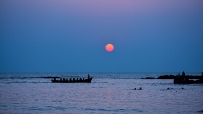 Banana Boat Ride: Om beach in Gokarna provides water sports activities and the most thrilling water sports are banana boat rides. (Unsplash) Banana Boat Ride: Om beach in Gokarna provides water sports activities and the most thrilling water sports are banana boat rides. (Unsplash)