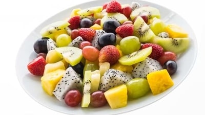 During a change in weather, it's important to eat foods that support the body's transition and provide necessary nutrients," (Freepik) During a change in weather, it's important to eat foods that support the body's transition and provide necessary nutrients," (Freepik)