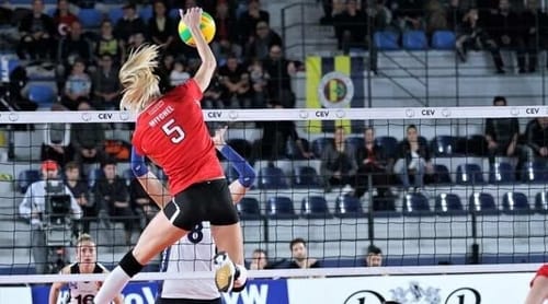 Ciara Michel in action (PVL) Ciara Michel in action (PVL)