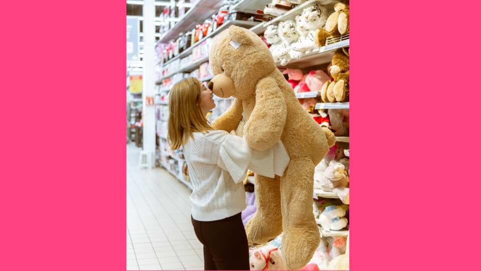 Teddy Day 2023: Date, history, significance of this love day in Valentine's Week  (Photo by Hassan OUAJBIR on Unsplash)