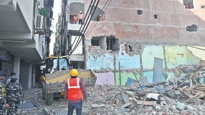 DDA carried out demolition of illegal structures in ward number 8 of Mehrauli. Some shanties in Ghousiya slum colony and buildings in Brijwasi Colony were targeted on Friday. (Vipin Kumar/HT Photo) DDA carried out demolition of illegal structures in ward number 8 of Mehrauli. Some shanties in Ghousiya slum colony and buildings in Brijwasi Colony were targeted on Friday. (Vipin Kumar/HT Photo)