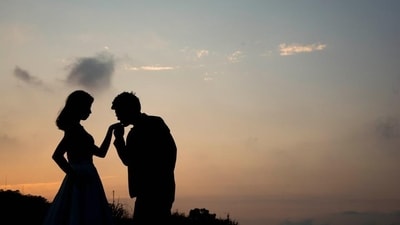 .The right setting will make it even easier for one to finally express themselves in front of their loved one. (Unsplash) .The right setting will make it even easier for one to finally express themselves in front of their loved one. (Unsplash)
