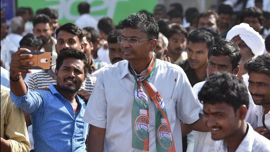 Congress MLA Satish Jarkiholi has said he would ensure that Congress retains the Belagavi seat (HT File)