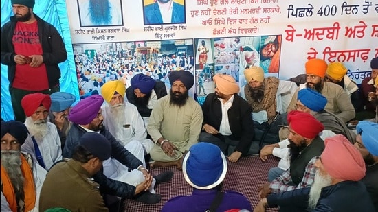 The protesters, including family members of the victims and Sikh organisations, had completely blocked the NH-54 since February 5. (HT Photo)