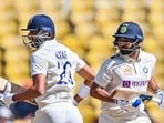 India's Axar Patel (L) and teammate Mohammed Shami run between the wickets during the third day of the first Test cricket match between India and Australia at the Vidarbha Cricket Association (VCA) Stadium in Nagpur on February 11, 2023. (Photo by Indranil MUKHERJEE / AFP) / IMAGE RESTRICTED TO EDITORIAL USE - STRICTLY NO COMMERCIAL USE