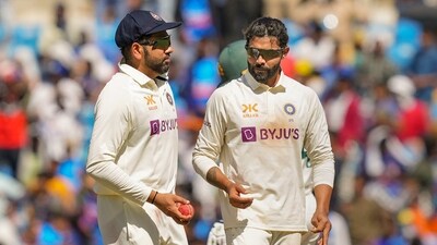 Nagpur: Indian captain Rohit Sharma with teammate Ravindra Jadeja during the 3rd day of the 1st test cricket match between India and Australia, at Vidarbha Cricket Association Stadium in Nagpur, Saturday, Feb. 11, 2023. (PTI Photo/Vijay Verma)(PTI02_11_2023_000084A) (PTI) Nagpur: Indian captain Rohit Sharma with teammate Ravindra Jadeja during the 3rd day of the 1st test cricket match between India and Australia, at Vidarbha Cricket Association Stadium in Nagpur, Saturday, Feb. 11, 2023. (PTI Photo/Vijay Verma)(PTI02_11_2023_000084A) (PTI)