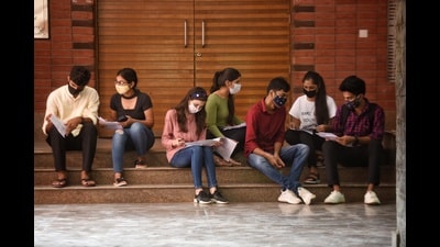 The AICTE in the past had asked all affiliated engineering colleges to promote these courses by interacting with industry experts, introducing compulsory internships, and providing hands-on experience The AICTE in the past had asked all affiliated engineering colleges to promote these courses by interacting with industry experts, introducing compulsory internships, and providing hands-on experience