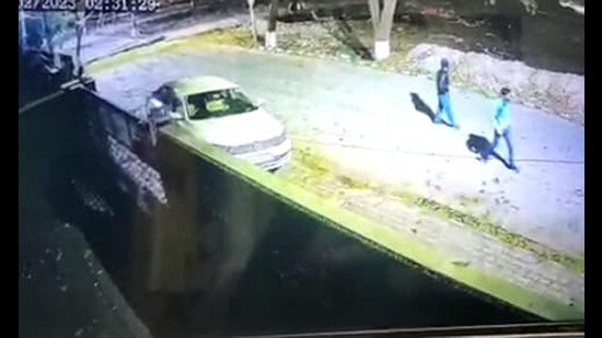 A CCTV grab of the burglars doing recce of the doctor’s house at the Chandigarh Road in Ludhiana. (HT photo)
