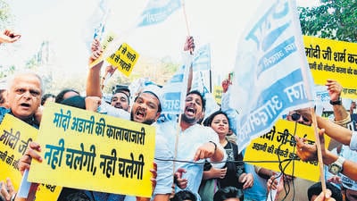 Adani issue: 70 AAP workers marching towards BJP office detained