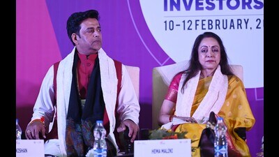 Actor-MP Ravi Kishan and actor-MP Hema Malini at the GIS session. (HT) Actor-MP Ravi Kishan and actor-MP Hema Malini at the GIS session. (HT)