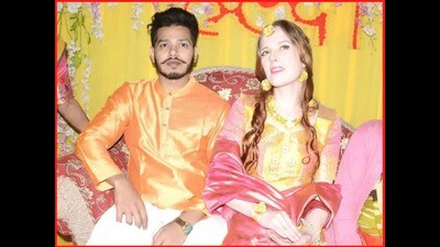 Veronica with Amit Singh in Pratapgarh. (HT Photo) Veronica with Amit Singh in Pratapgarh. (HT Photo)