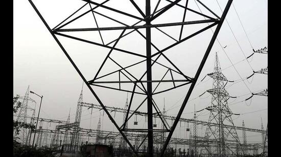 The highest amount of theft among the reports registered was at Anik village near Eastern Express Highway. “Eleven residents of building number 32 in the locality allegedly stole 25,483 units of electricity worth ₹3,26,564 between December 2020 and January 2023,” states one of the four FIRs registered by junior engineer Vinayak Gaikwad with the Deonar police. (Image for representation)