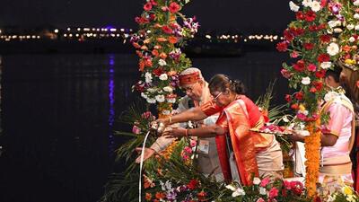 President Droupadi Murmu performing a ritual at Dashashwamedh Ghat in Varanasi on Monday. (PTI PHOTO) President Droupadi Murmu performing a ritual at Dashashwamedh Ghat in Varanasi on Monday. (PTI PHOTO)