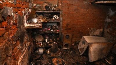 The fire broke out early on Sunday in Sector 8 due to cylinder explosion. (Sunil Ghosh/HT PHOTO) The fire broke out early on Sunday in Sector 8 due to cylinder explosion. (Sunil Ghosh/HT PHOTO)
