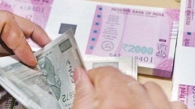 Unless there is a big surprise in U.S. inflation data, the rupee should hold the 82.40-82.90 range, a trader at a Mumbai-based bank said. (File)