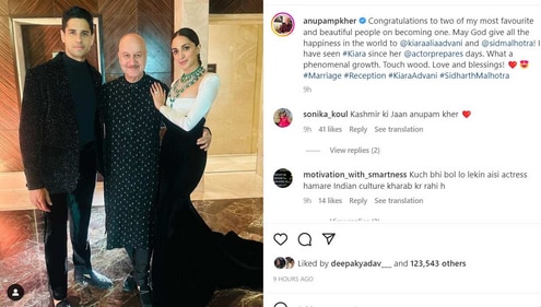 Anupam Kher with the newlyweds at the Mumbai reception. Anupam Kher with the newlyweds at the Mumbai reception.